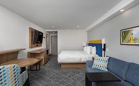 Quality Inn And Suites Montreal East